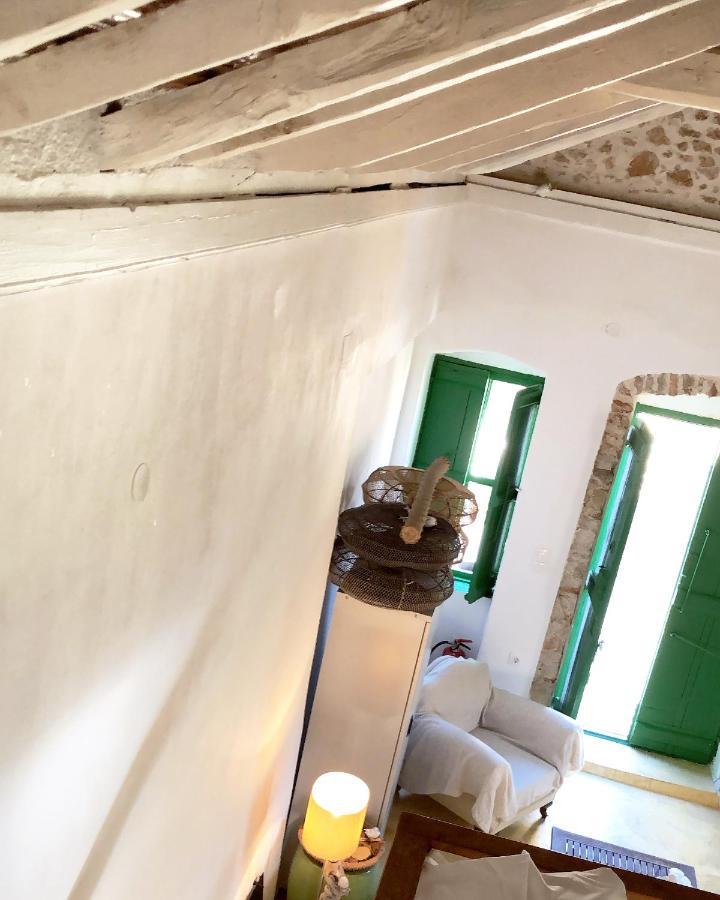 Hypate, Traditional Island Cottage Chalki Town Екстер'єр фото