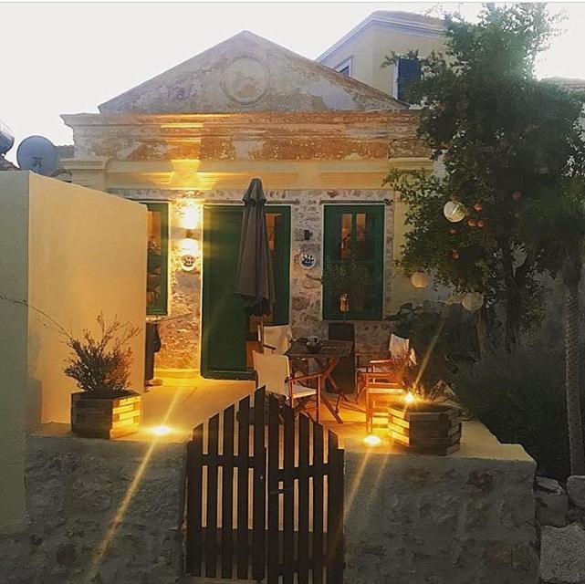 Hypate, Traditional Island Cottage Chalki Town Екстер'єр фото