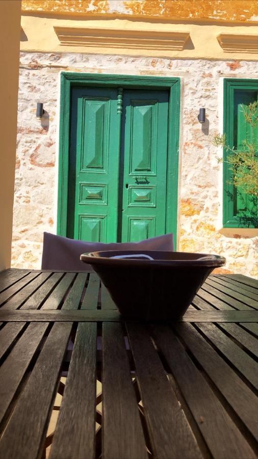 Hypate, Traditional Island Cottage Chalki Town Екстер'єр фото