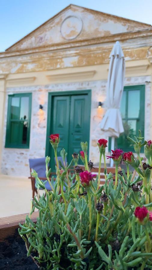 Hypate, Traditional Island Cottage Chalki Town Екстер'єр фото